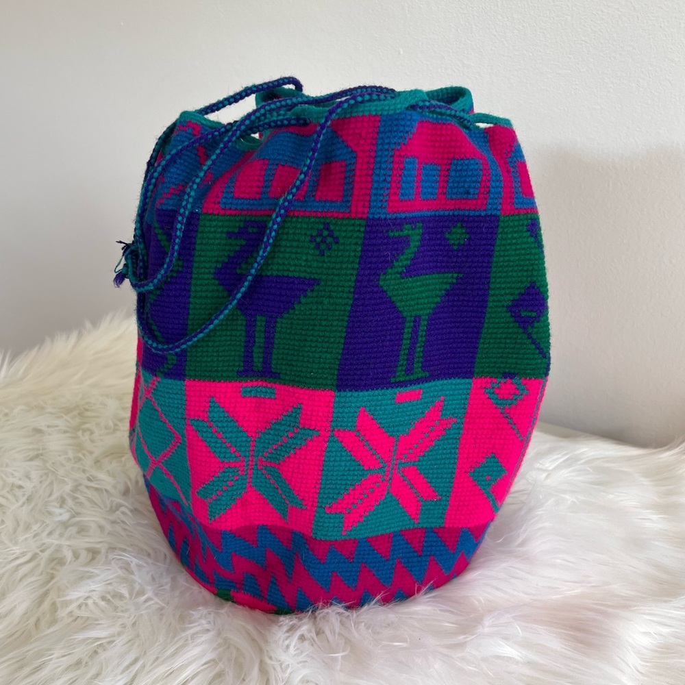 Handmade Crochet Drawstring Barrel Purse - Picture 2 of 4